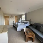 Eden's Annexe